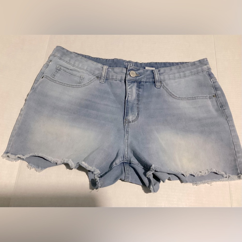Time and Tru Women’s Size 16 Denim Shorts